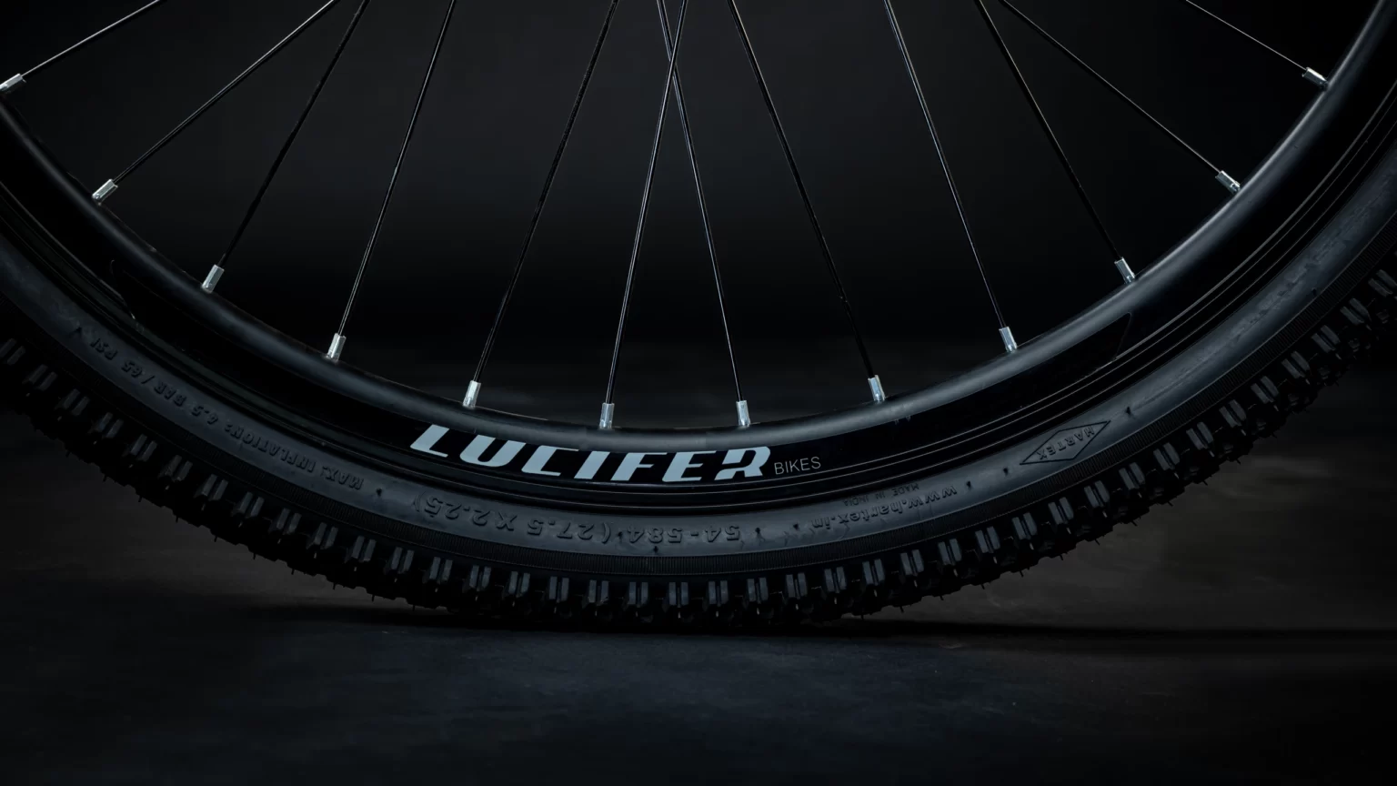 Elante-Single-Speed-Bike-Nylon-Tyre-1536x864