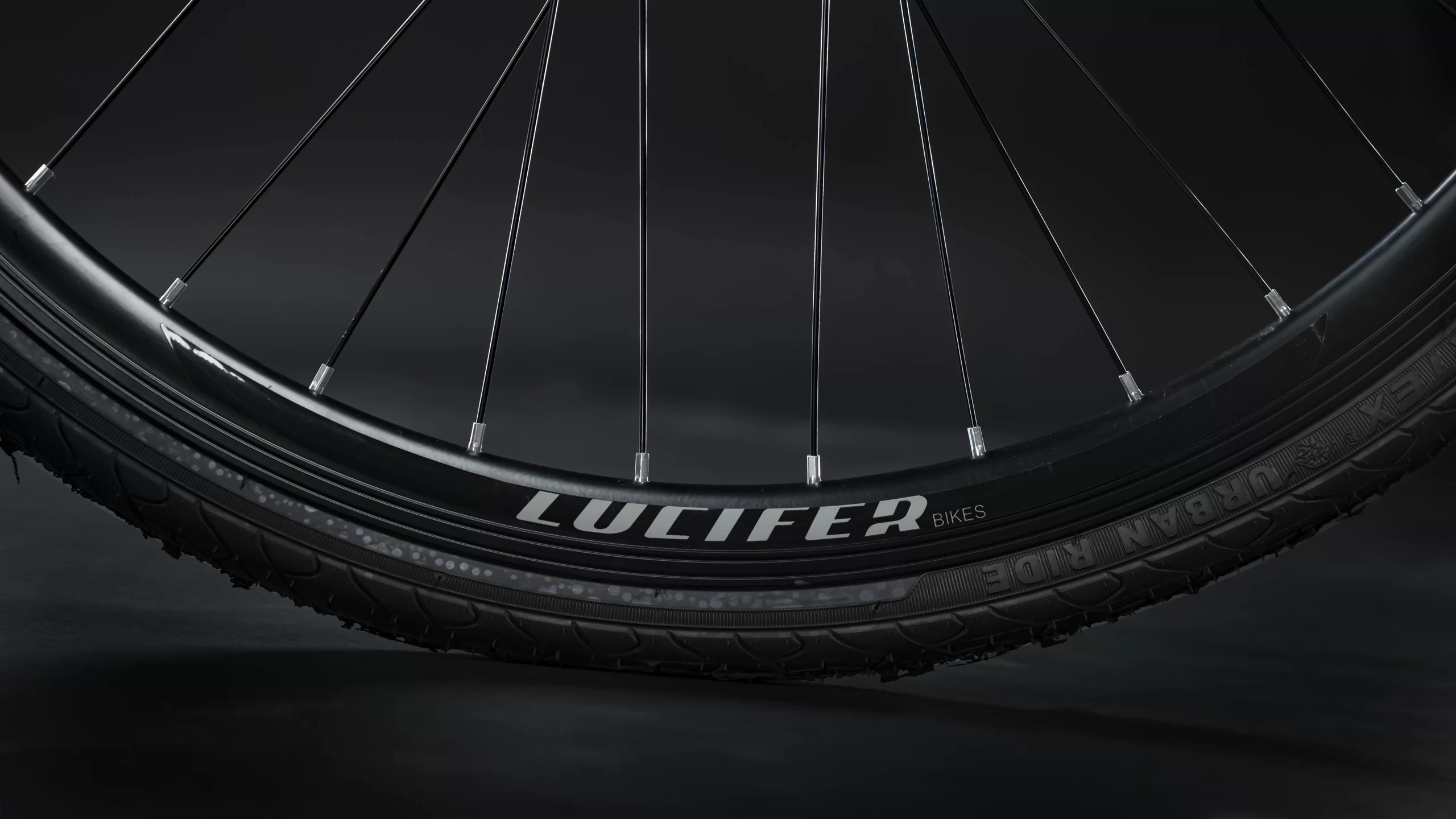 Most Affordable Alloy Hybrid Cycle tyre